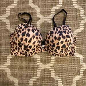 Victoria’s Secret push-up bra size 38DDD